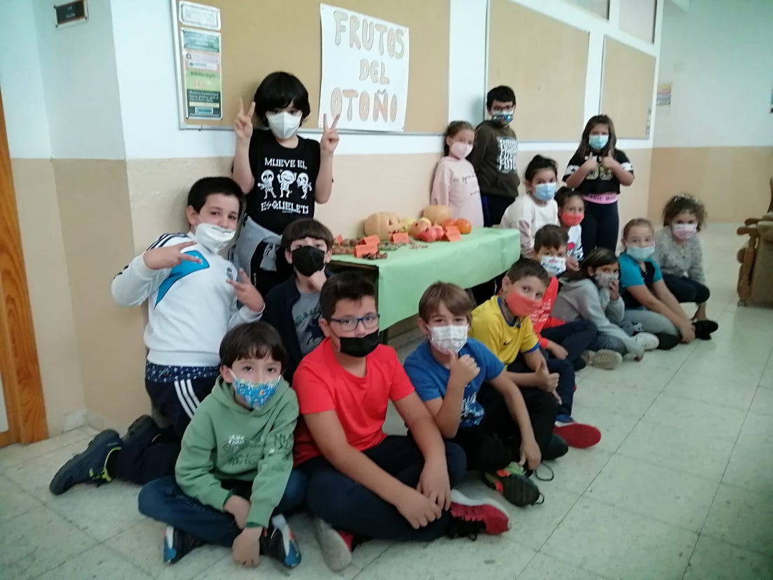 Fotos: Celebración de 'Todos los Santos' y Halloween en el Colegio Público 'César Hurtado Delicado'
