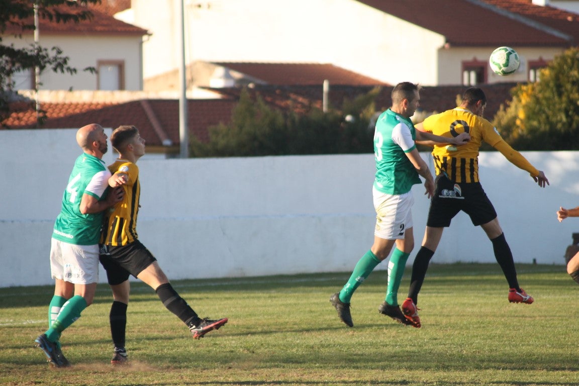 Fotos: Racing Valverdeño – AD Lobón