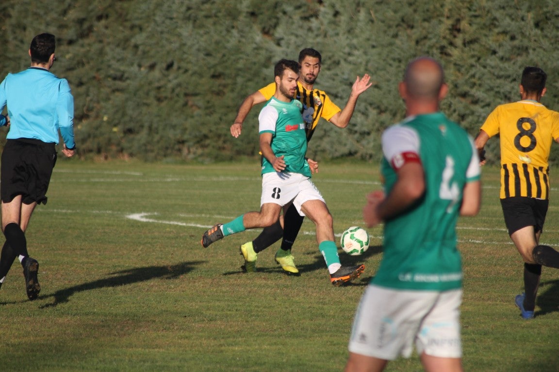 Fotos: Racing Valverdeño – AD Lobón