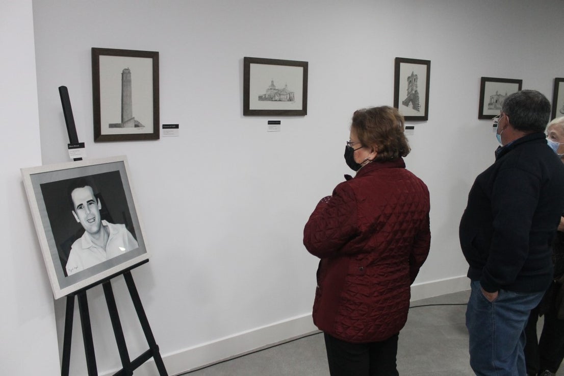 Fotos: Inauguración de la Exposición de Pintura de los Alumnos de Belén Rastrollo