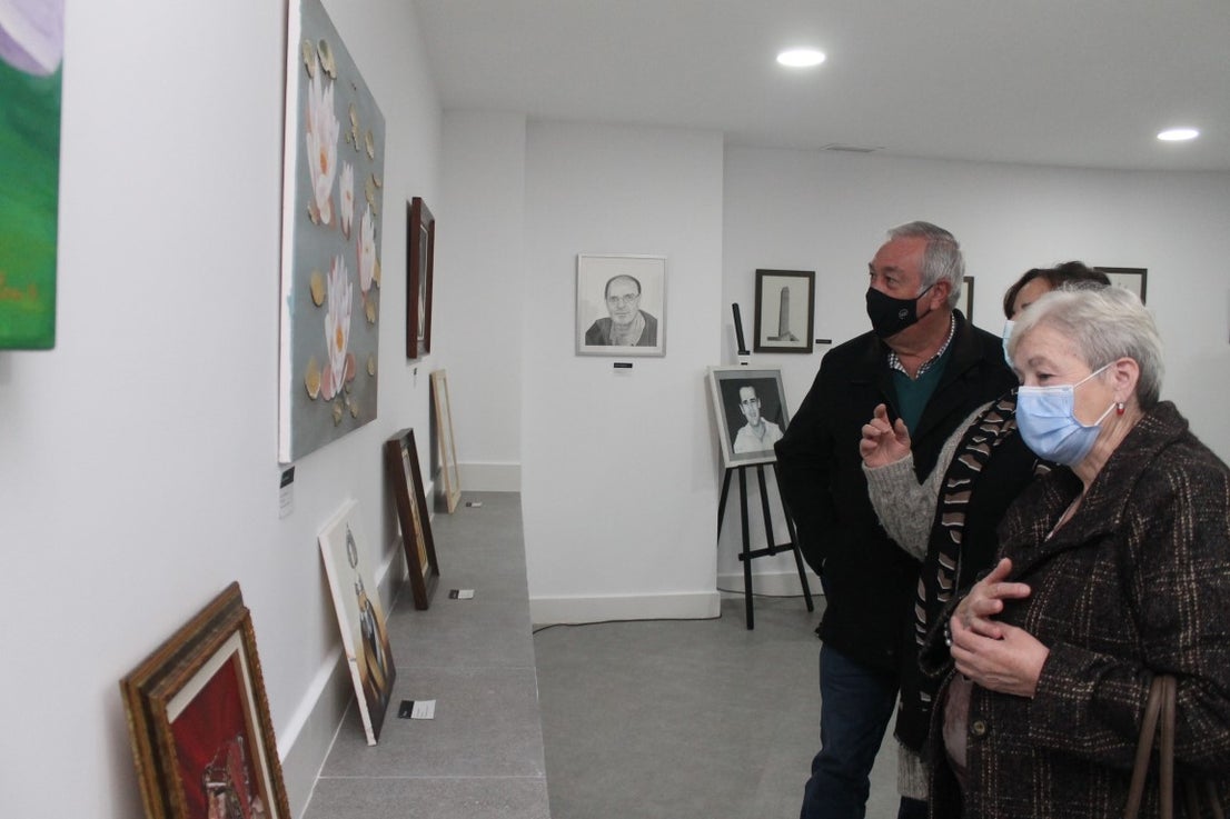 Fotos: Inauguración de la Exposición de Pintura de los Alumnos de Belén Rastrollo
