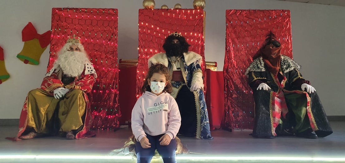 Fotos: Entrega de las cartas a SSMM Los Reyes Magos (03-01-2022)