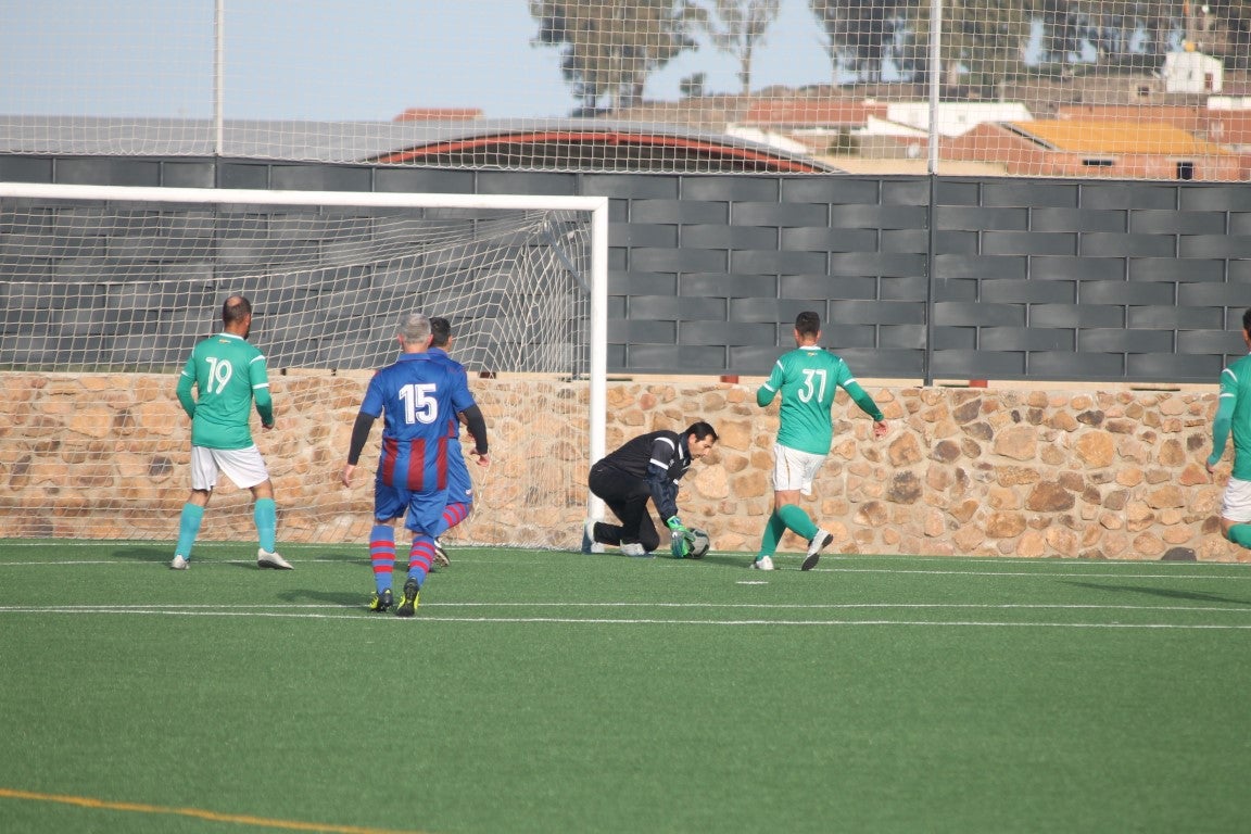 Fotos: Veteranos Valverde – CF Extremadura Veteranos