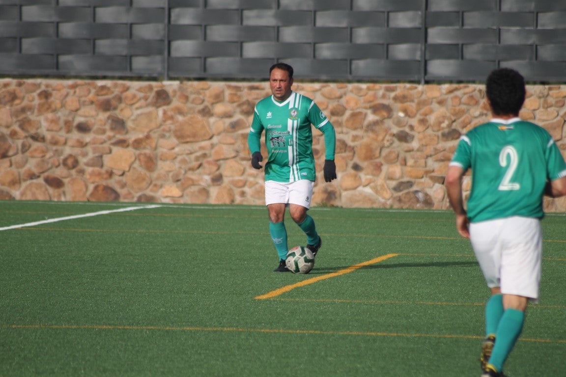 Fotos: Veteranos Valverde – CF Extremadura Veteranos