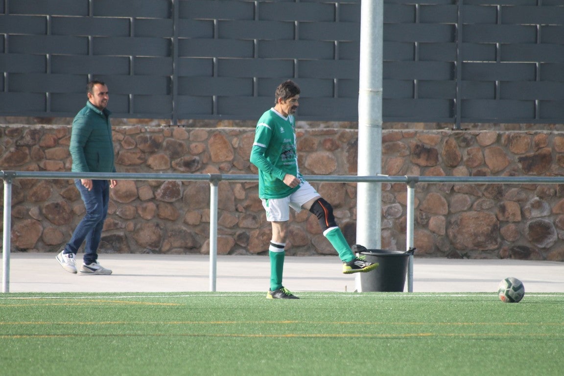 Fotos: Veteranos Valverde – CF Extremadura Veteranos