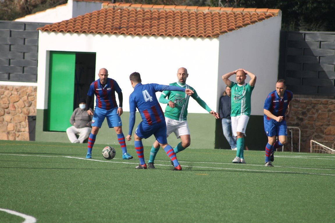 Fotos: Veteranos Valverde – CF Extremadura Veteranos