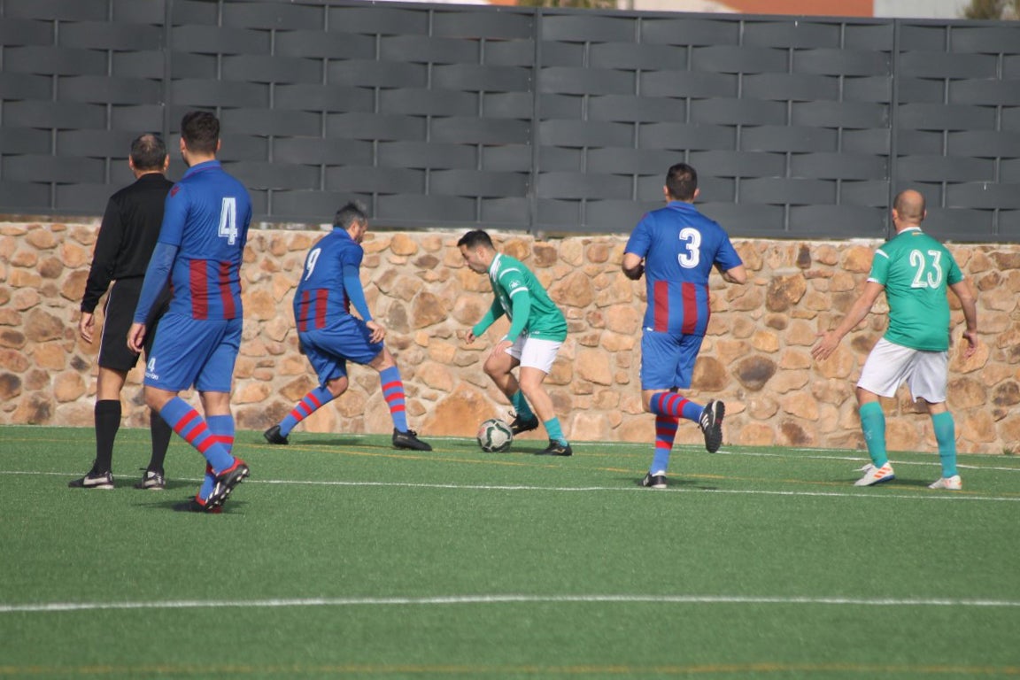 Fotos: Veteranos Valverde – CF Extremadura Veteranos