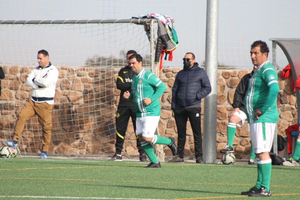 Fotos: Veteranos Valverde – CF Extremadura Veteranos