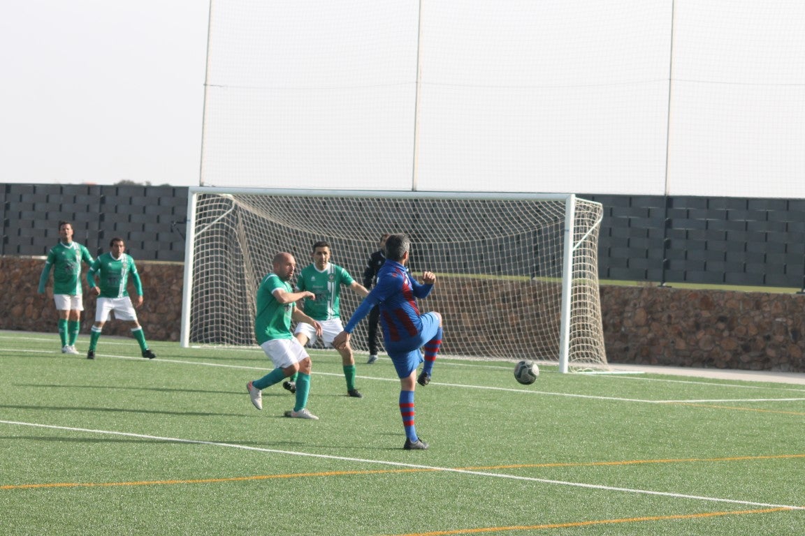 Fotos: Veteranos Valverde – CF Extremadura Veteranos