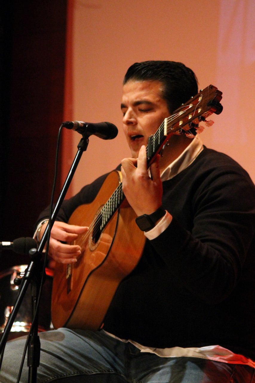Fotos: Presentación del libro ‘De los bailes de salón al botellón’