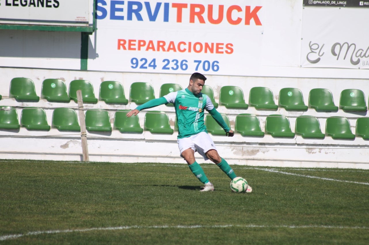 Fotos: Racing Valverdeño - CD Guadiana