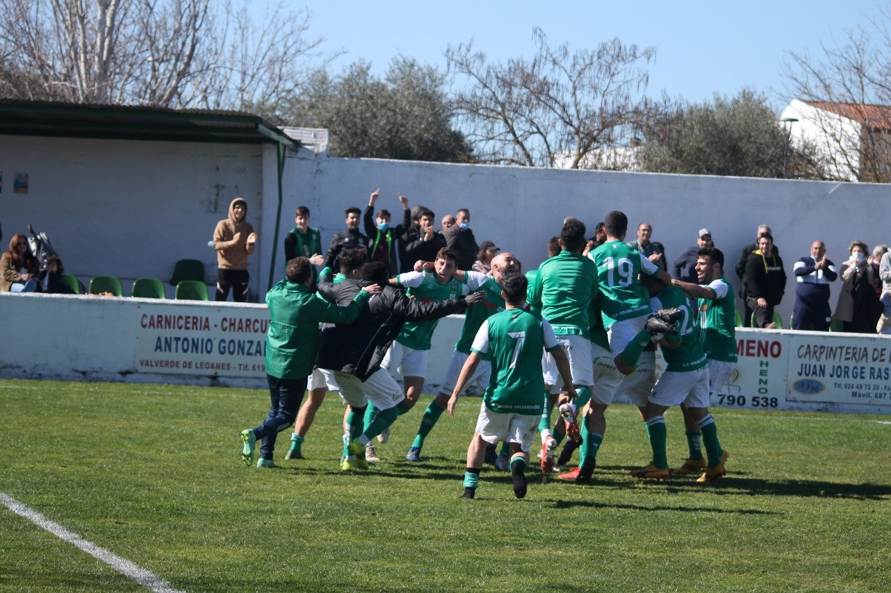 Fotos: Racing Valverdeño - CD Guadiana