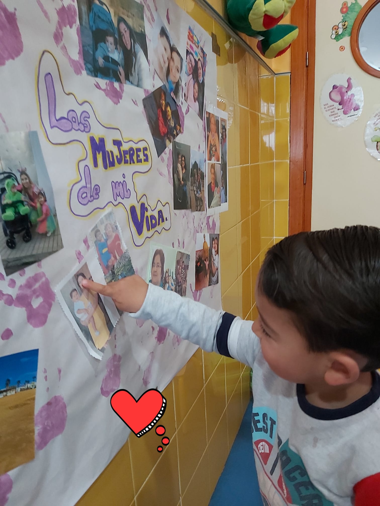 Fotos: Semana de la Mujer en la guardería municipal