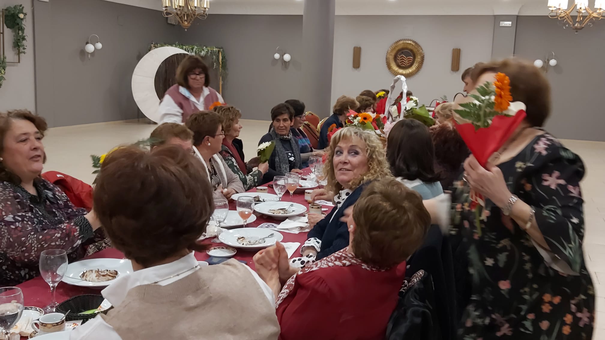 Fotos: Comida de convivencia de la Asociación de Mujeres