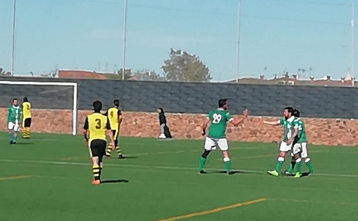 Liga Leyendas: Veteranos Valverde vuelve a la senda del triunfo tras dos derrotas consecutivas