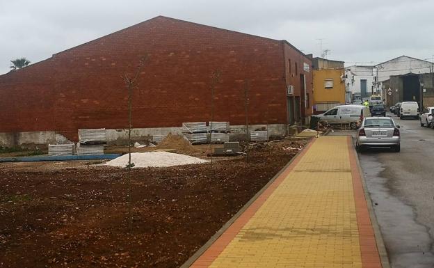 Nuevo acerado en la calle Goleta de Valverde de Leganés