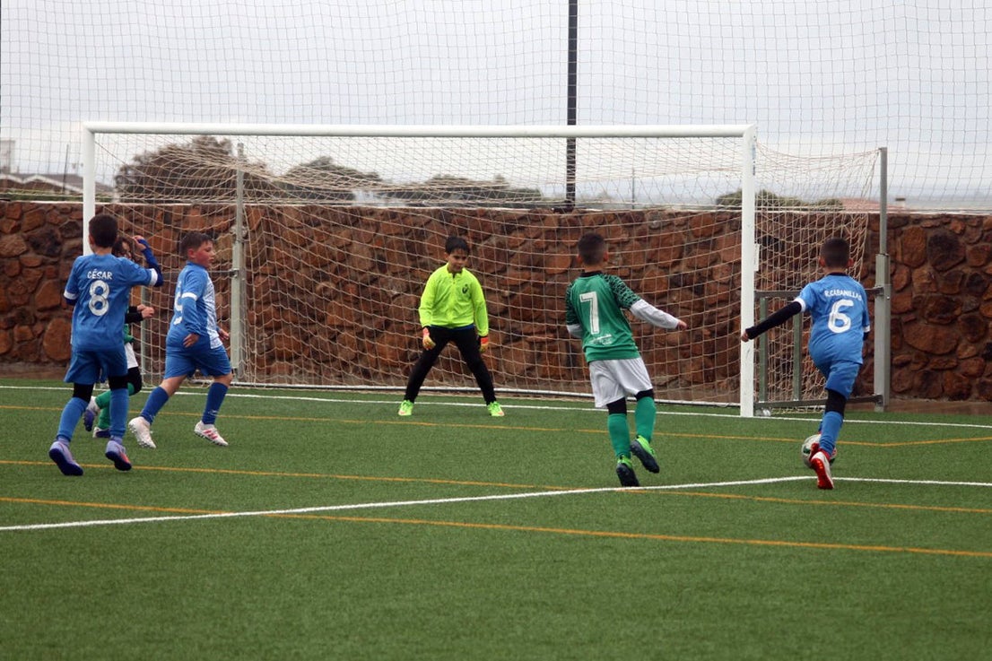Fotos: Benjamines EMD Valverde – San Roque B