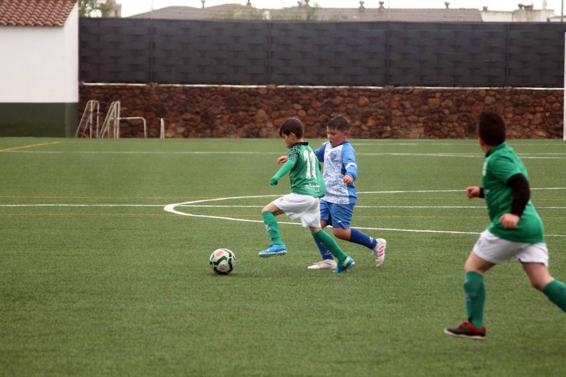 Fotos: Benjamines EMD Valverde – San Roque B
