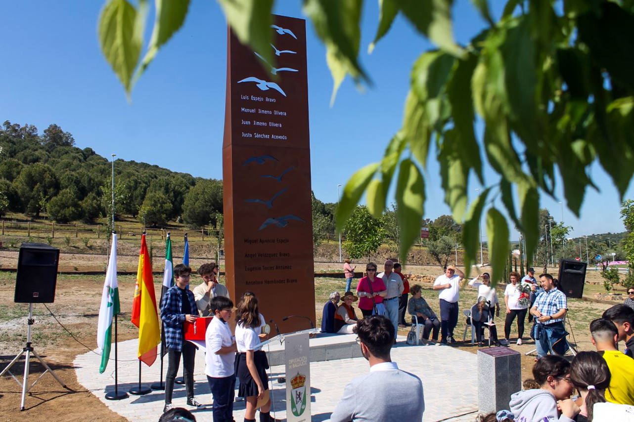 Fotos: Homenaje a las Víctimas del campo de concentración de Mauthausen