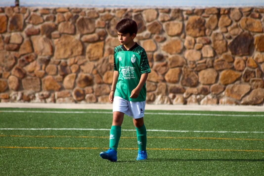 Fotos: Alevines A EMD Valverde - Escuela Guadalupe