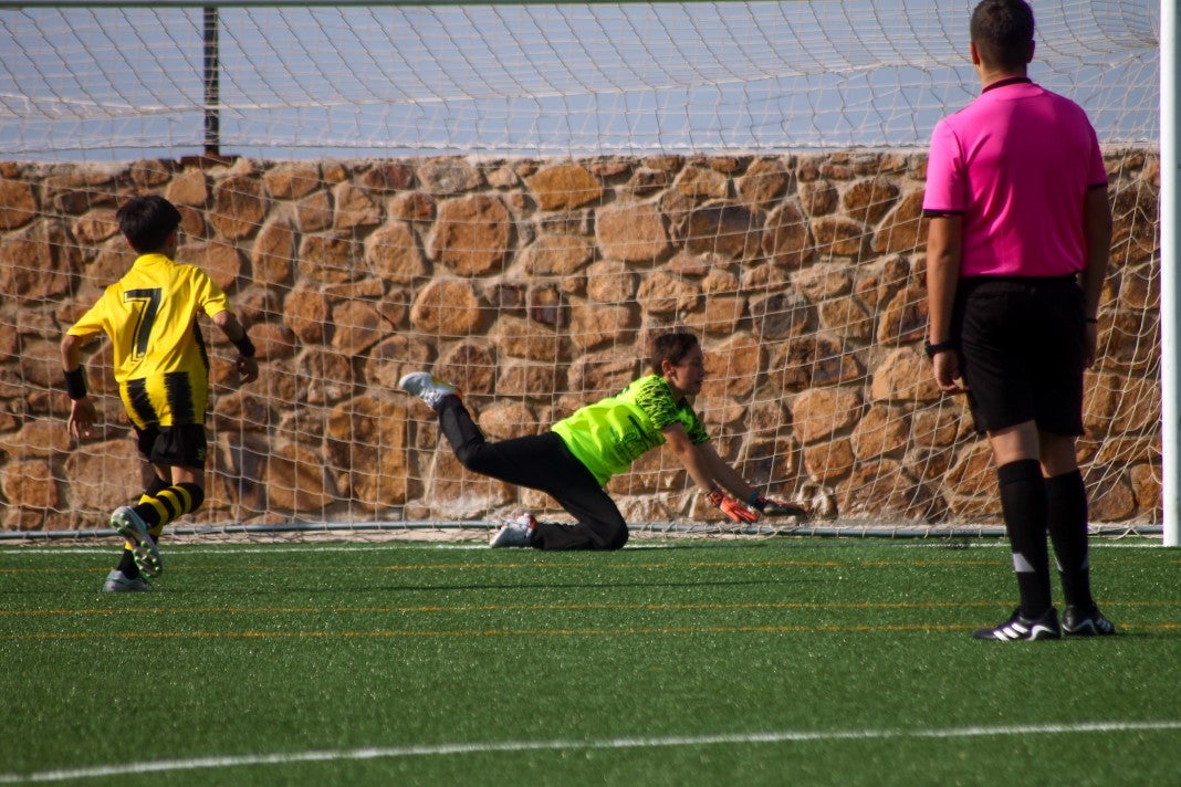 Fotos: Alevines A EMD Valverde - Escuela Guadalupe