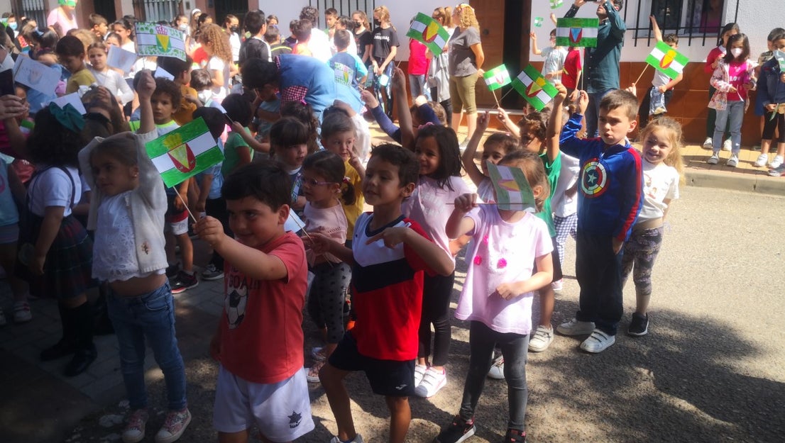 Fotos: Inauguración de la I Semana del Centro del CEIP 'César Hurtado Delicado'