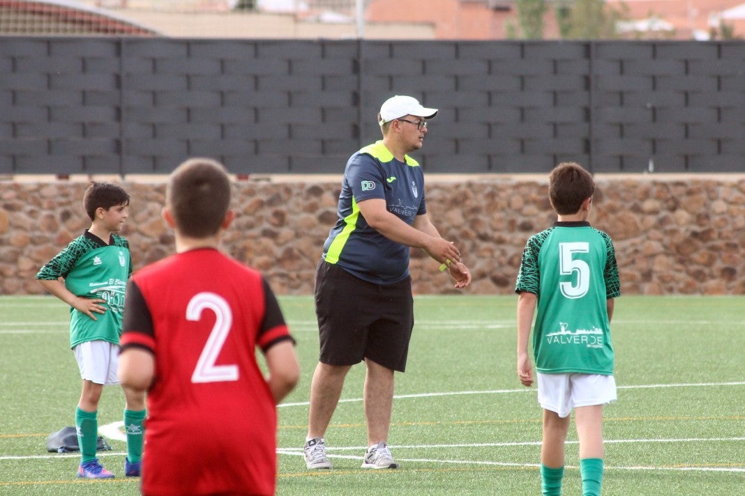 Fotos: Alevines B EMD Valverde – AD Hispanolusa