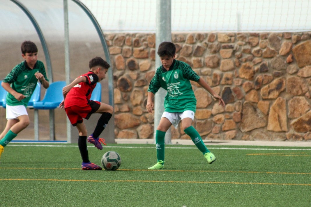Fotos: Alevines B EMD Valverde – AD Hispanolusa