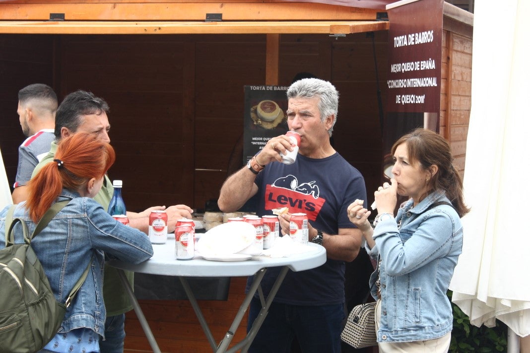 Fotos: XI 'Vive la Trashumancia' y III 'Feria del Queso Artesano' (V)