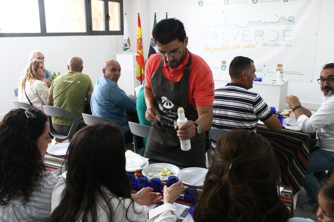 Fotos: XI 'Vive la Trashumancia' y III 'Feria del Queso Artesano' (V)