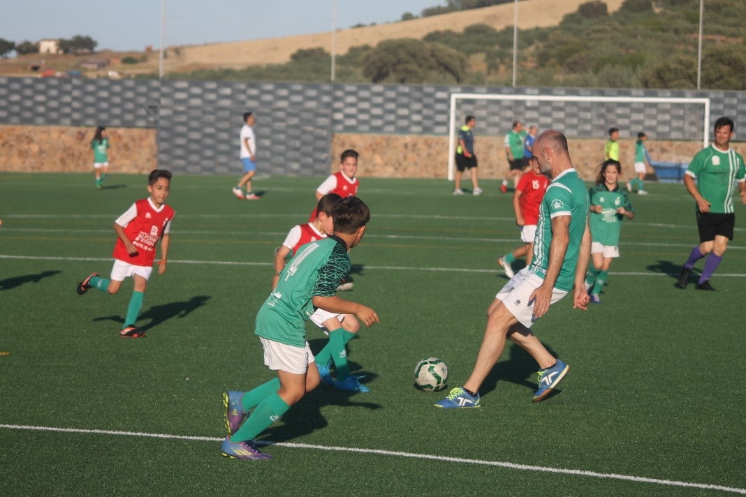 Fotos: Clausura de la temporada 2021-2022 en fútbol base (I)