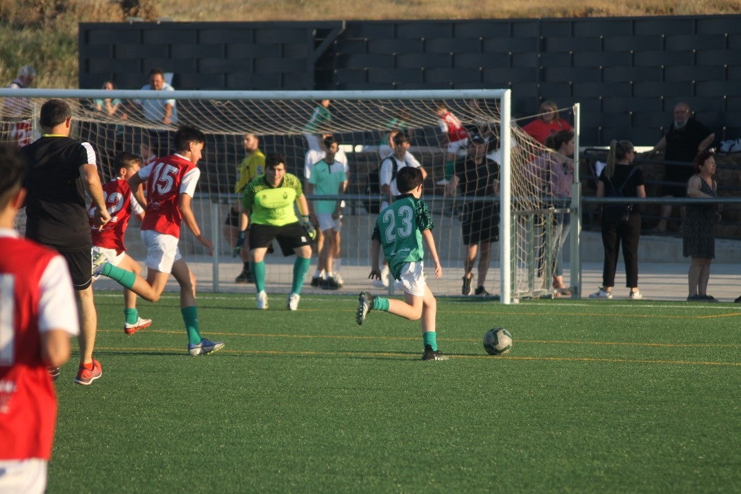 Fotos: Clausura de la temporada 2021-2022 en fútbol base (II)