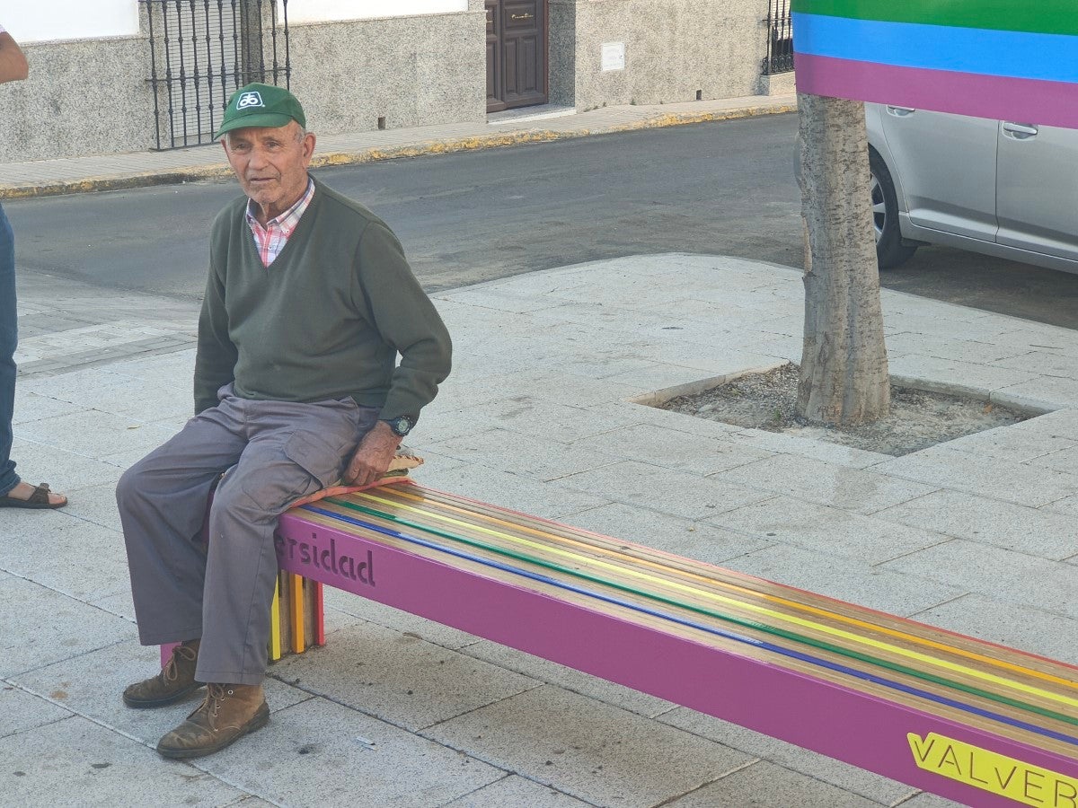 Fotos: Lectura del manifiesto en Conmemoración del Día Internacional del Orgullo LGTBI+