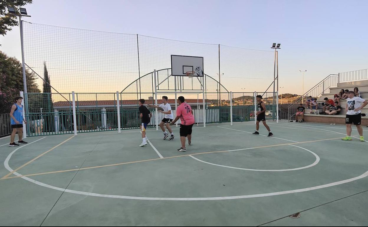 Baloncesto: Comienza el torneo de baloncesto de 3x3 en Valverde de Leganés