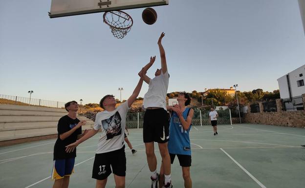 Imagen principal - Algunas imágenes del torneo