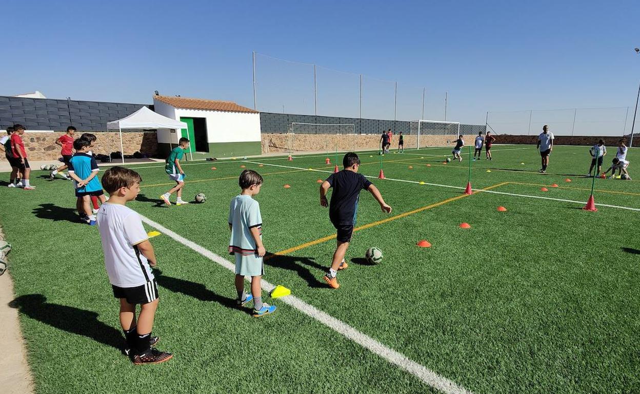 Campus de Fútbol: El Campus de Fútbol y Tecnificación prepara a una veintena de niños