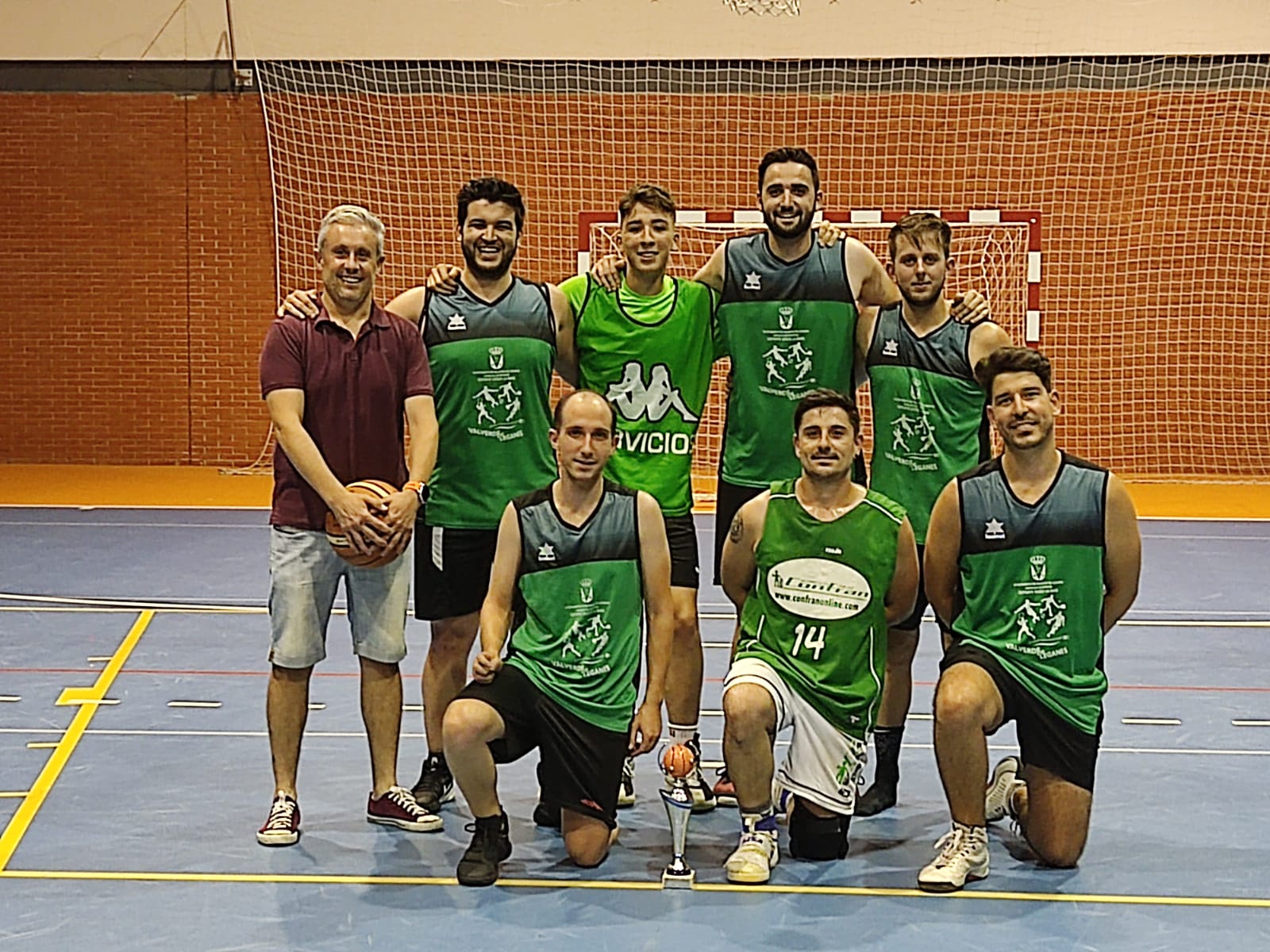 Baloncesto: El equipo valverdeño de baloncesto gana el torneo de feria en Torre de Miguel Sesmero