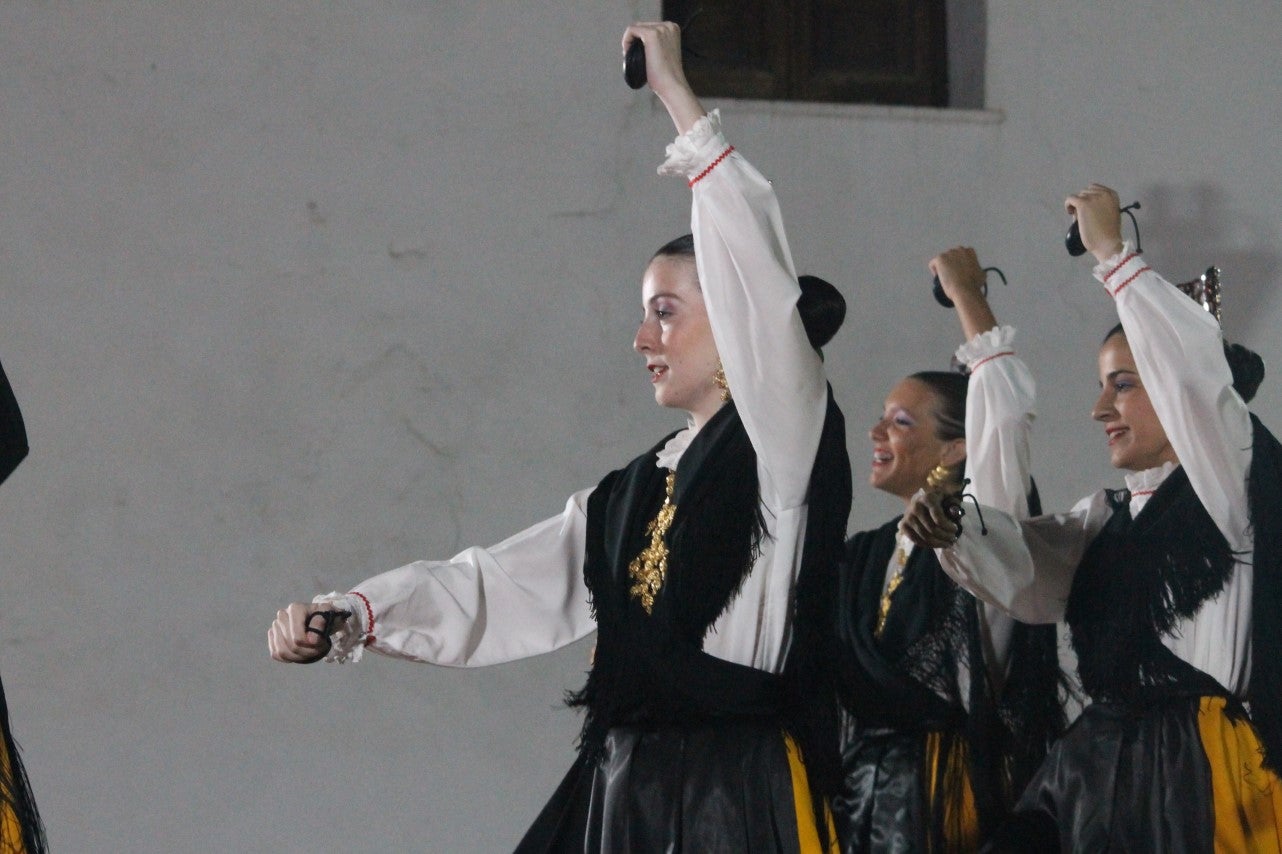 Fotos: Festival Folklórico de los Pueblos del Mundo de Extremadura (I)