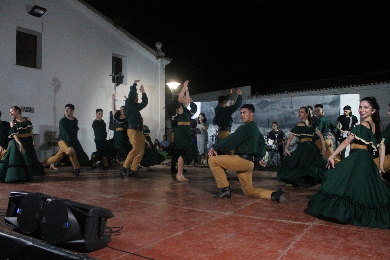 Fotos: Festival Folklórico de los Pueblos del Mundo de Extremadura (II)