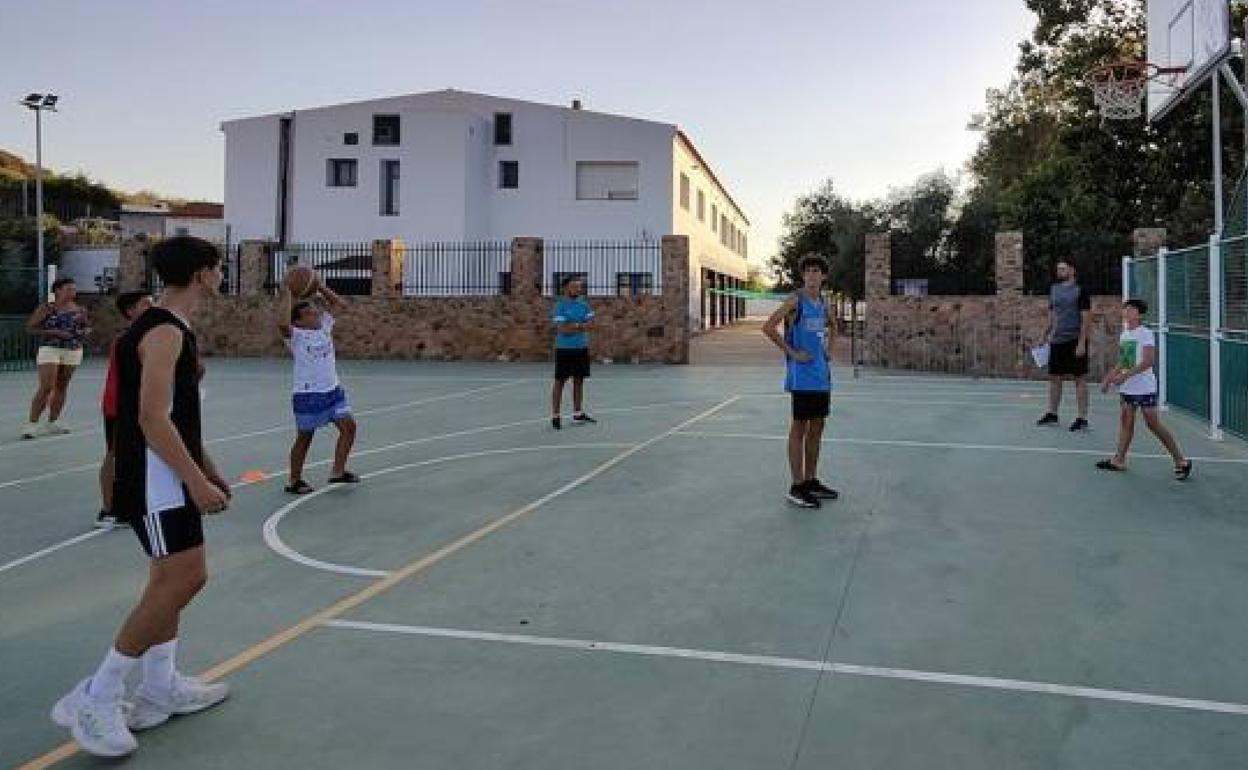 Deportes: Pronto comenzarán las clases de baloncesto