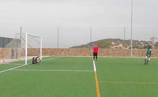 Nico marca el gol de la victoria en el último encuentro disputado