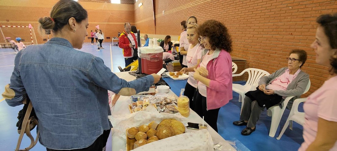 Fotos: Concentración Deportiva en la Semana contra el Cáncer de Mama