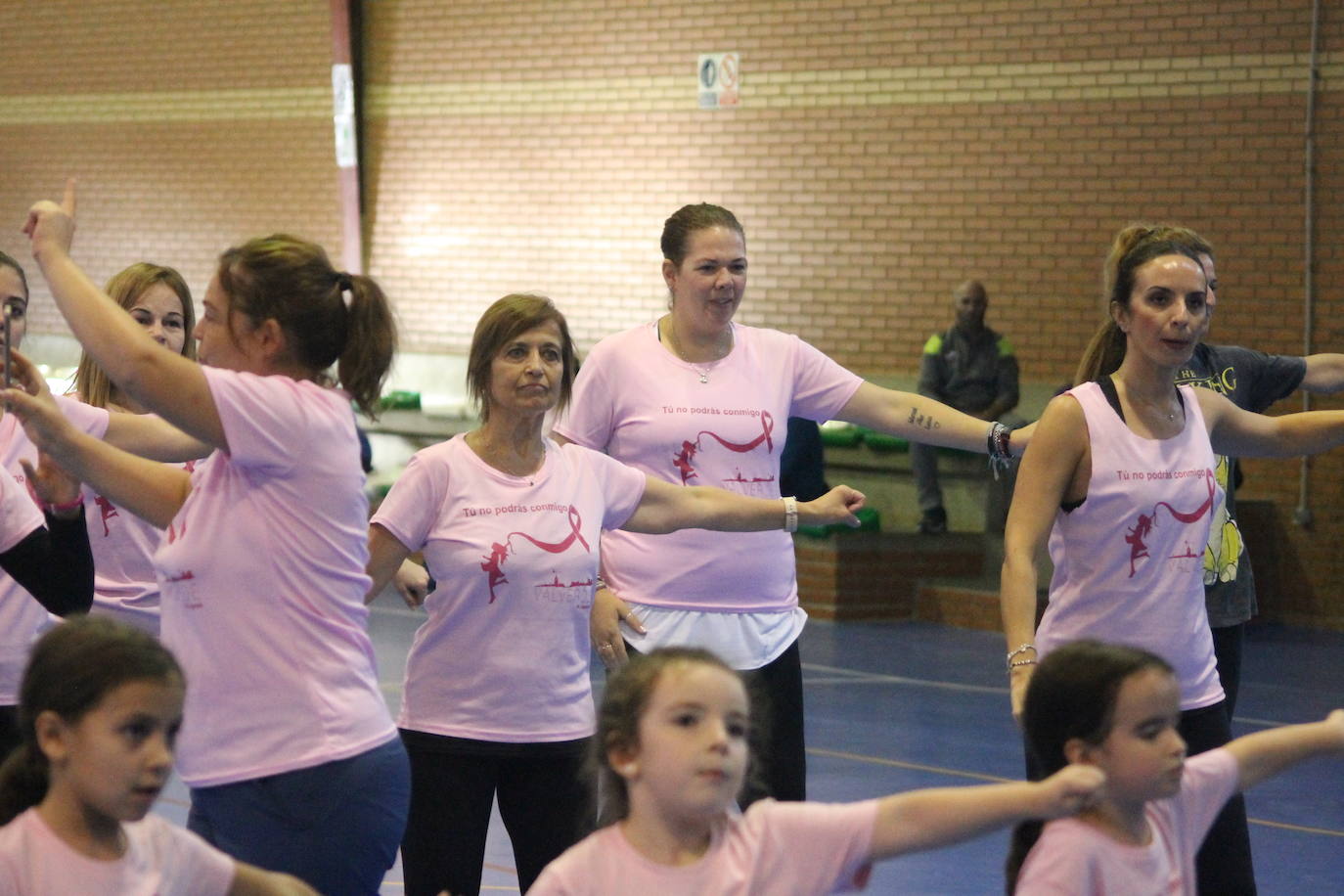 Fotos: Concentración Deportiva en la Semana contra el Cáncer de Mama