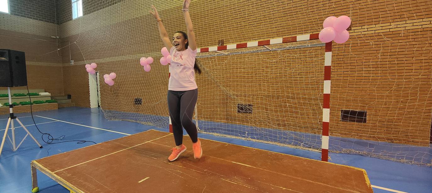 Fotos: Concentración Deportiva en la Semana contra el Cáncer de Mama