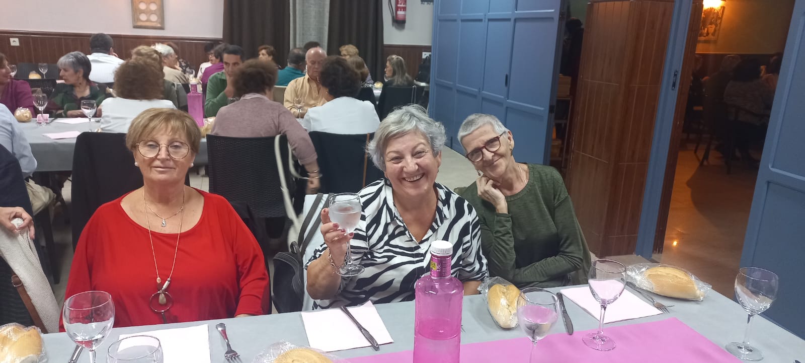 Fotos: Cena solidaria contra el Cáncer de Mama