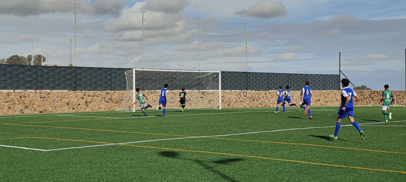 Fotos: Infantiles EMD Valverde - San Roque C