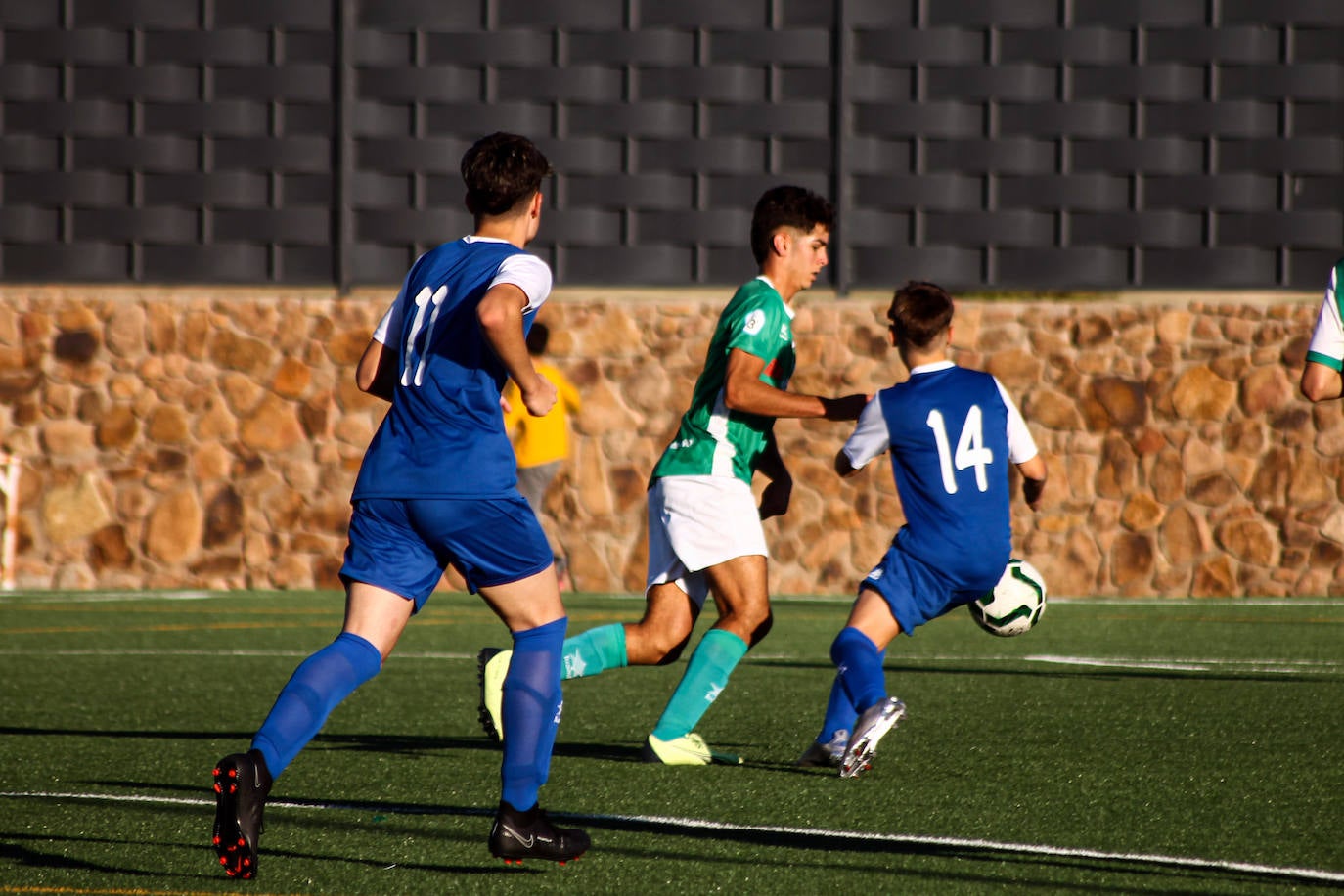 Fotos: Juveniles: Racing Valverdeño - San Roque