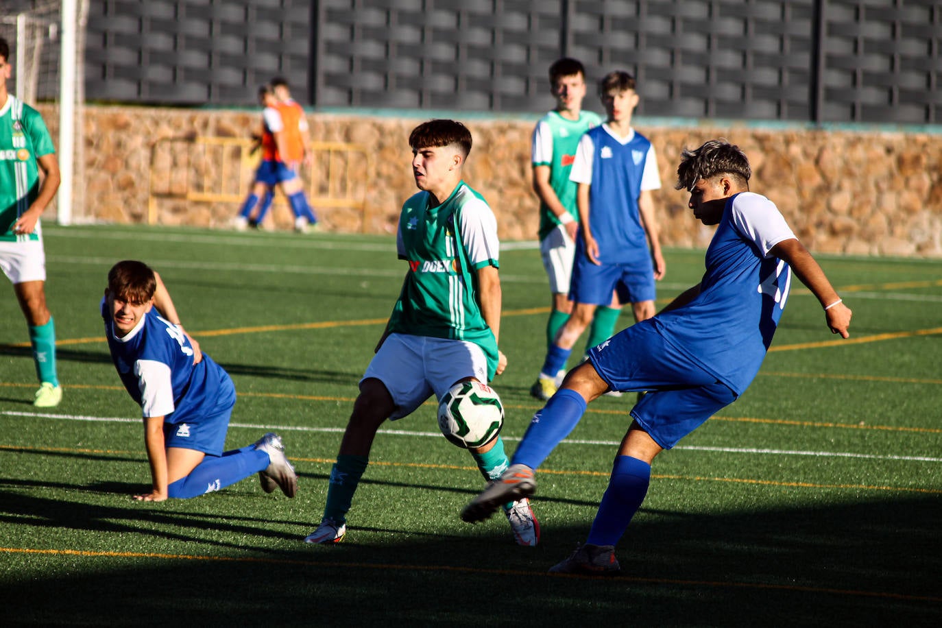 Fotos: Juveniles: Racing Valverdeño - San Roque