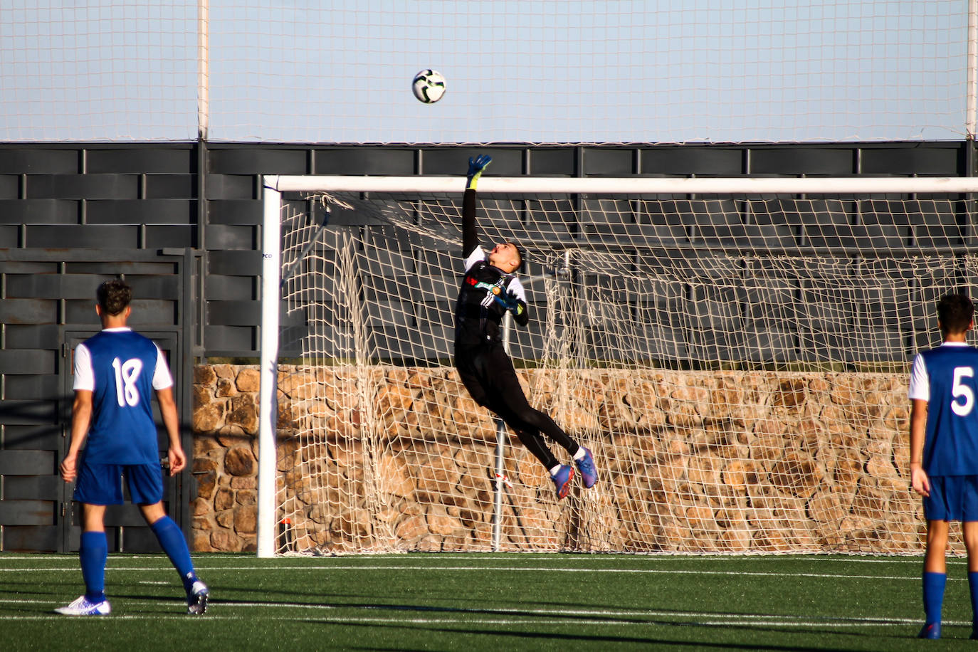 Fotos: Juveniles: Racing Valverdeño - San Roque