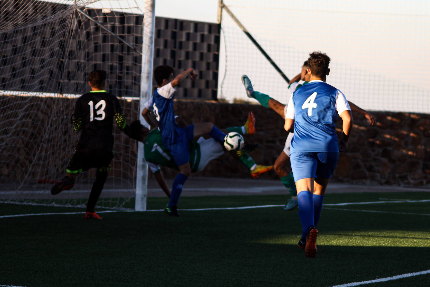 Fotos: Juveniles: Racing Valverdeño - San Roque